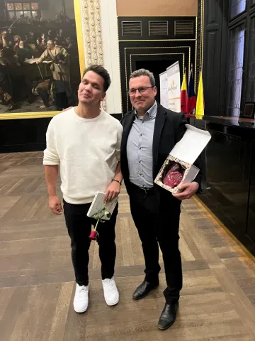 Bílá vrána – Vděčnost vychovatelům a lidem, kteří mě motivovali  – fotografie