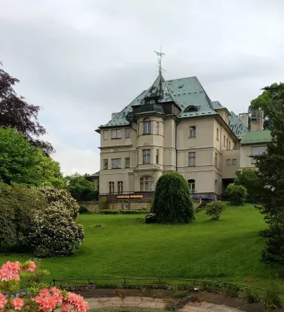 Dětský domov "Země dětí" Česká Kamenice