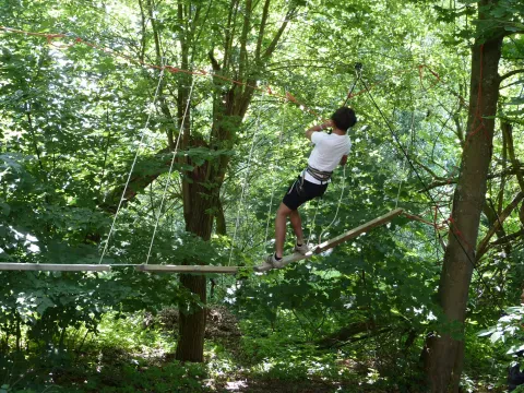 Dětský domov se školou, základní škola a školní jídelna - fotografie
