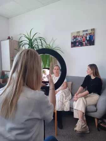 Dětské domovy dostávají komunitní rozměr 