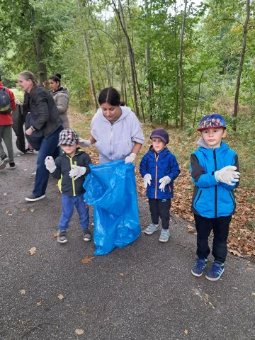 MŠ, ZŠ a SŠ pro sluchově postižené - fotografie